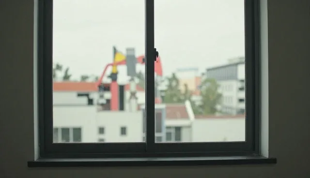 提升热线系统稳定性，筑牢用户信任基石
